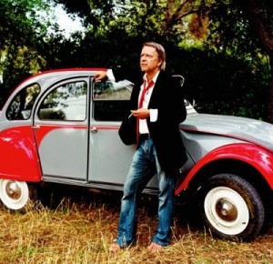 Renaud et sa 2 CV Dolly