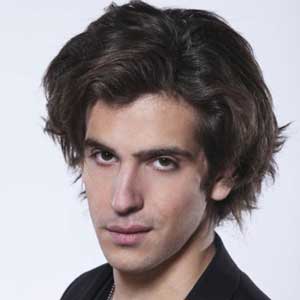 Le premier clip de Raf, le fils d’Hélène Ségara, dévoilé !