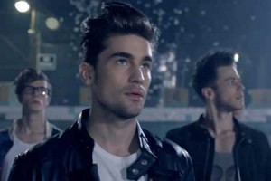 Quelle est la musique de la pub Vivelle Dop « Gel Incassable » ?