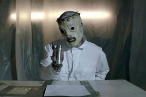 Slipknot : leurs nouveaux masques dans le clip « The Devil In I »