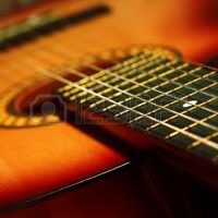 Pourquoi une corde de guitare se casse ?
